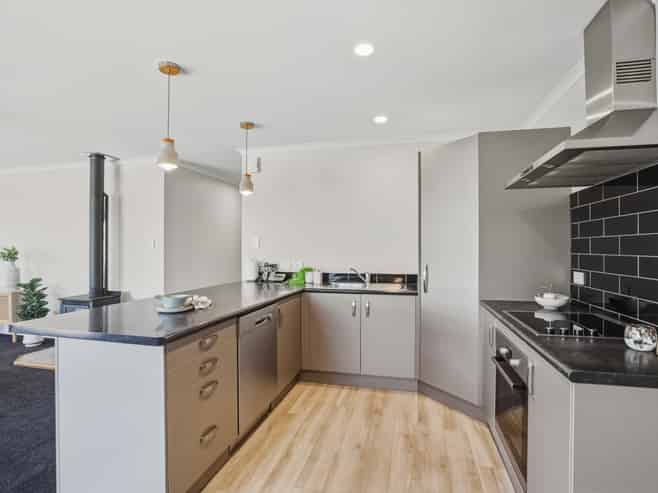 7B Titoki Road, Waikanae Beach