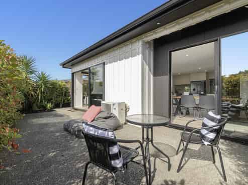 190 Castlewold Drive, Bethlehem