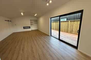 23 Wooing Tree Ave, Cromwell