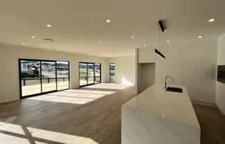 37 Houpuni Road, Silverdale