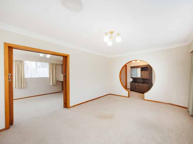 8 Somerset Crescent, Highbury