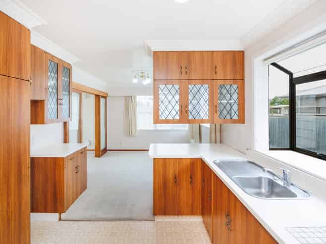 8 Somerset Crescent, Highbury