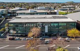FLEXIBLE ELLERSLIE OFFICE HUB WITH AMENETIES