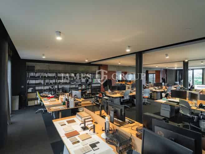 FLEXIBLE 511M² OFFICE IN THE HEART OF EDEN TERRACE