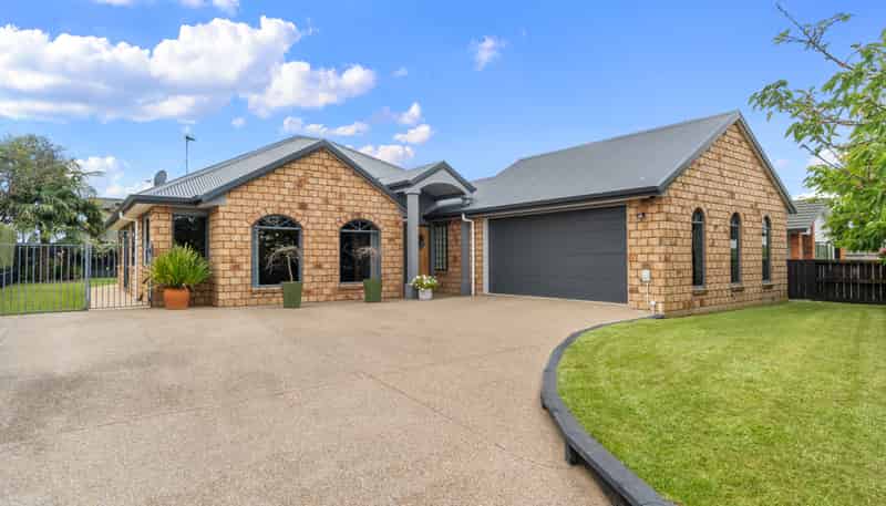 110 Ayrshire Drive, Grandview Heights