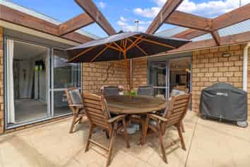 110 Ayrshire Drive, Grandview Heights