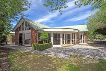 17 Quantock Place, Burwood