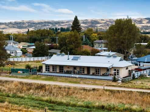 11 Half Time Close, Omakau