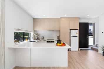 9/10 Hutchinsons Road, Bucklands Beach