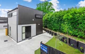 9/10 Hutchinsons Road, Bucklands Beach