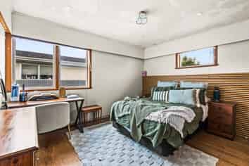 10 Foster Terrace, Onekawa