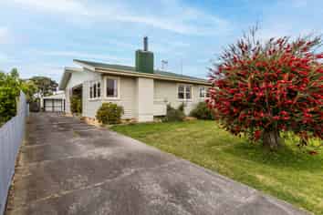 10 Foster Terrace, Onekawa