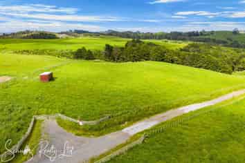 523B Golden Stairs Road, Maungaturoto