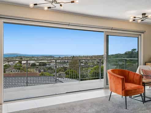 20 Whangaparaoa Road, Red Beach