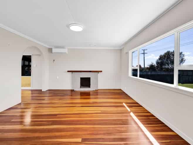 382 South Road, Omata