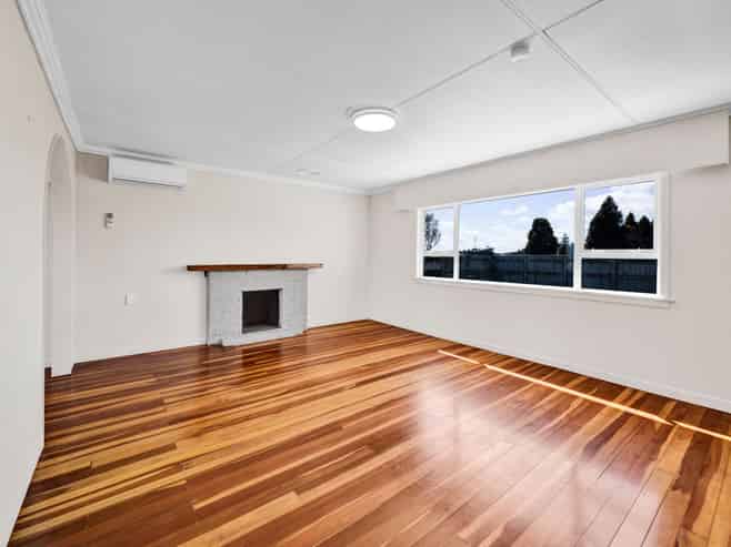 382 South Road, Omata