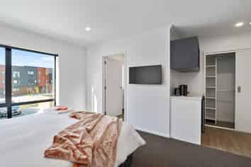 159 Unsworth Drive, Glenfield