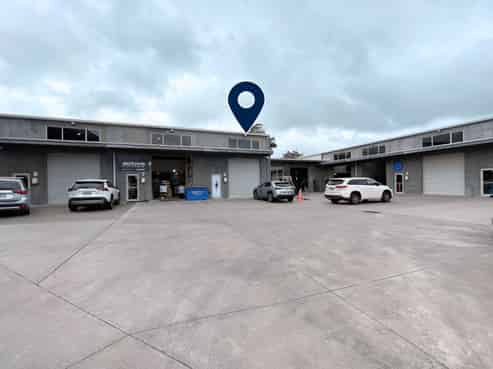 Quality industrial unit with high stud