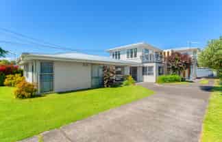 586 Te Atatu Road, Te Atatu Peninsula