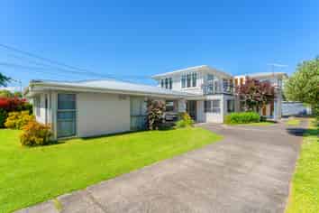 586 Te Atatu Road, Te Atatu Peninsula