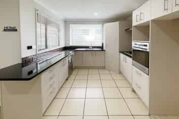 19 The Enclave, Totara Heights