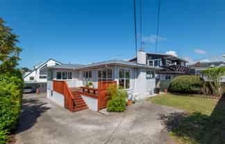 1/30 Sunrise Avenue, Mairangi Bay