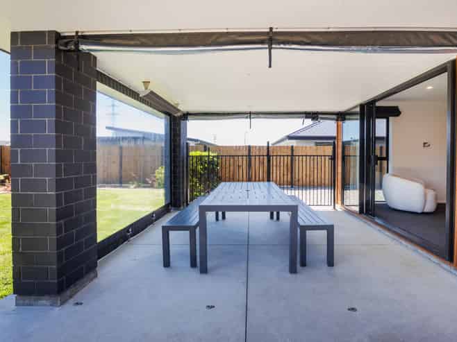 15 Atlantic Drive, Fitzherbert