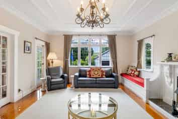 12 Brassey Road, Saint Johns Hill