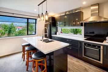 19 Brooker Grove, Newlands