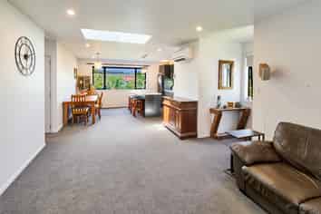 19 Brooker Grove, Newlands