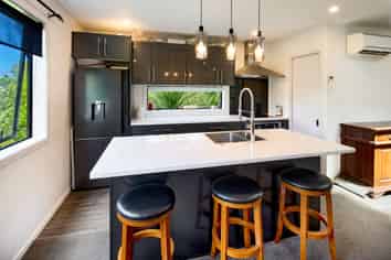 19 Brooker Grove, Newlands