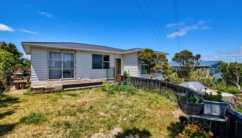 19 Brooker Grove, Newlands