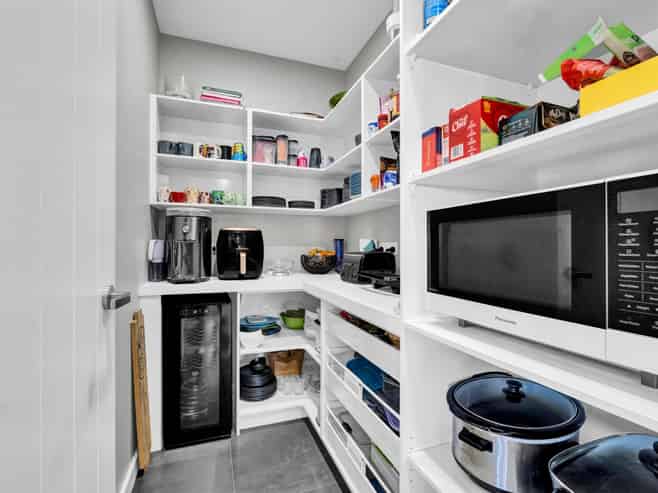 17 Honeyfield Drive, Whalers Gate