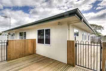 9a Wycliffe Street, Onekawa