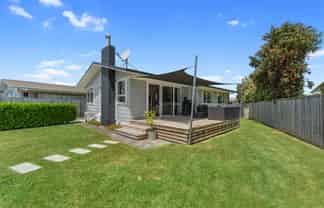 21 Rosalind Street, Deanwell