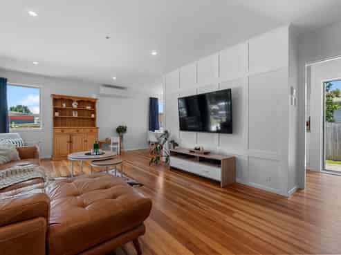 21 Rosalind Street, Deanwell