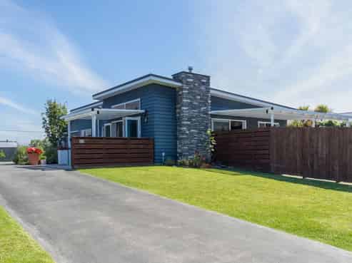 60 Andrew Street, Foxton Beach