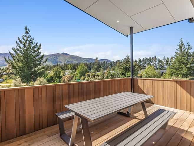 17 Sam John Place, Lake Hawea