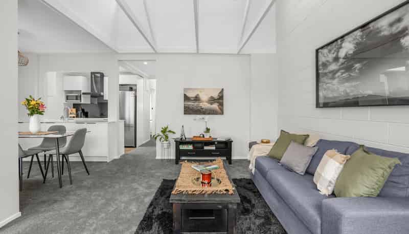 442C Stokes Valley Road, Stokes Valley