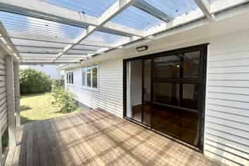 101 Hall Avenue, Favona