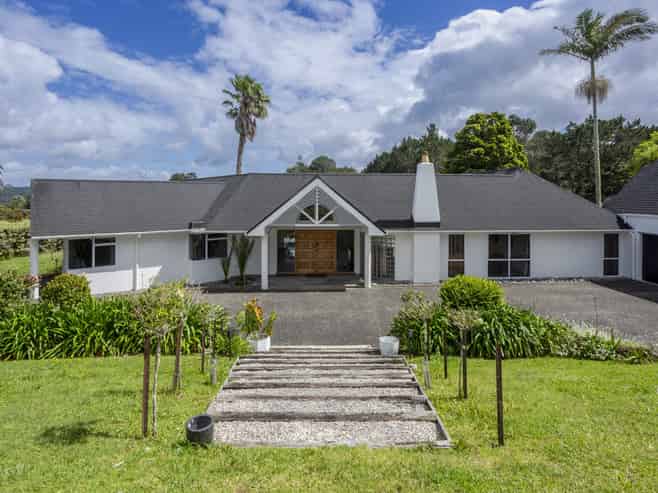 30 Bernard Magnus Lane, Greenhithe