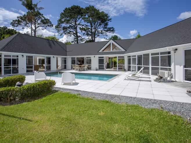 30 Bernard Magnus Lane, Greenhithe