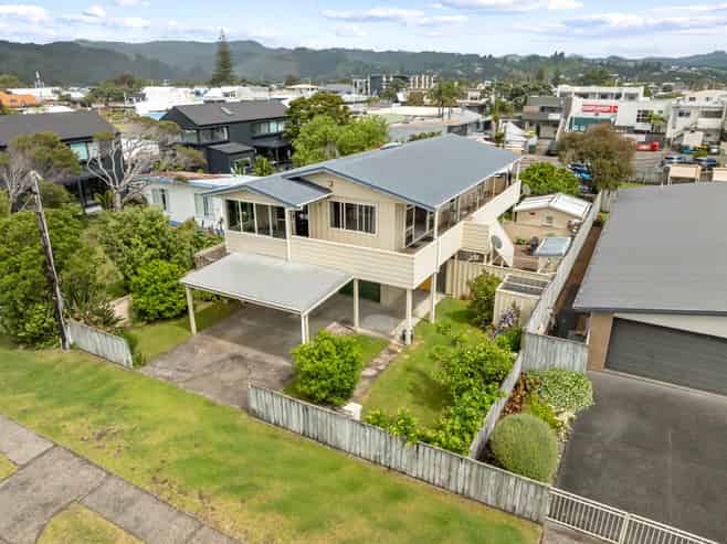 141 Barbara Avenue, Whangamata
