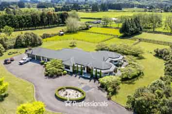 118 Colletts Road, Mangaroa