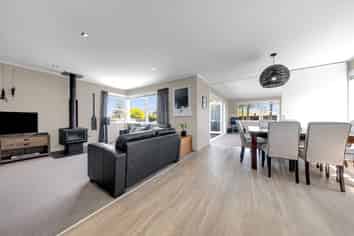 113 Gills Road, Bucklands Beach