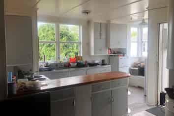 2/26a Ladies Mile, Remuera