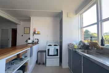 2/26a Ladies Mile, Remuera