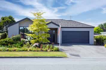 16 Seddon Street, Temuka