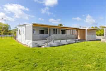 5 and 9 Phillips Street, Matiere