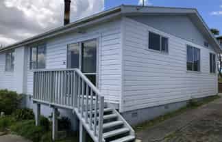 47B Edgecombe St, Newlands